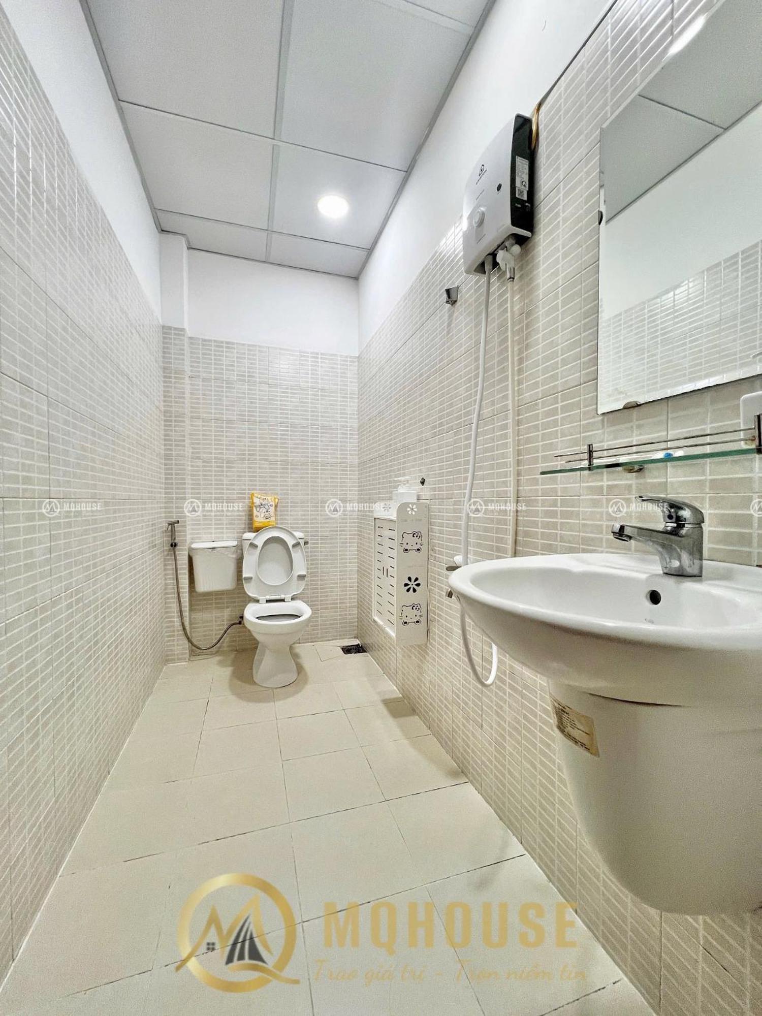 Homestay Bin Near Airport